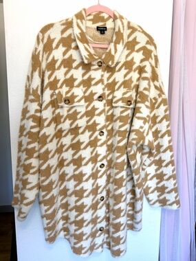 NEW | TORRID | Soft Shacket | Iced Coffee | Houndstooth/Super Soft | 3X